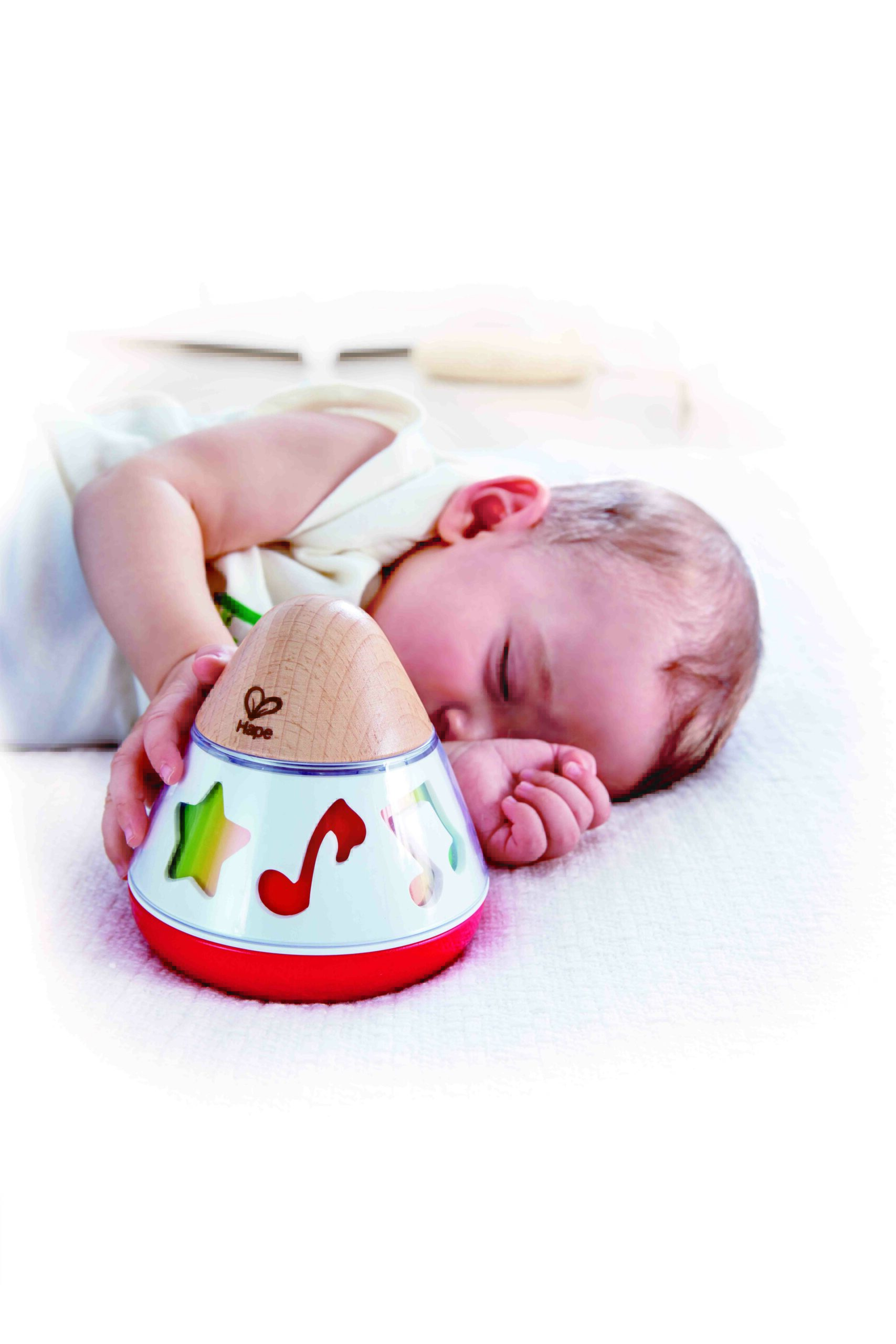 E0332 Rotating Music Box with child-1 small