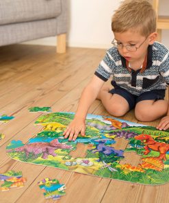 256 Big Dinosaurs lifestyle 001 WEB