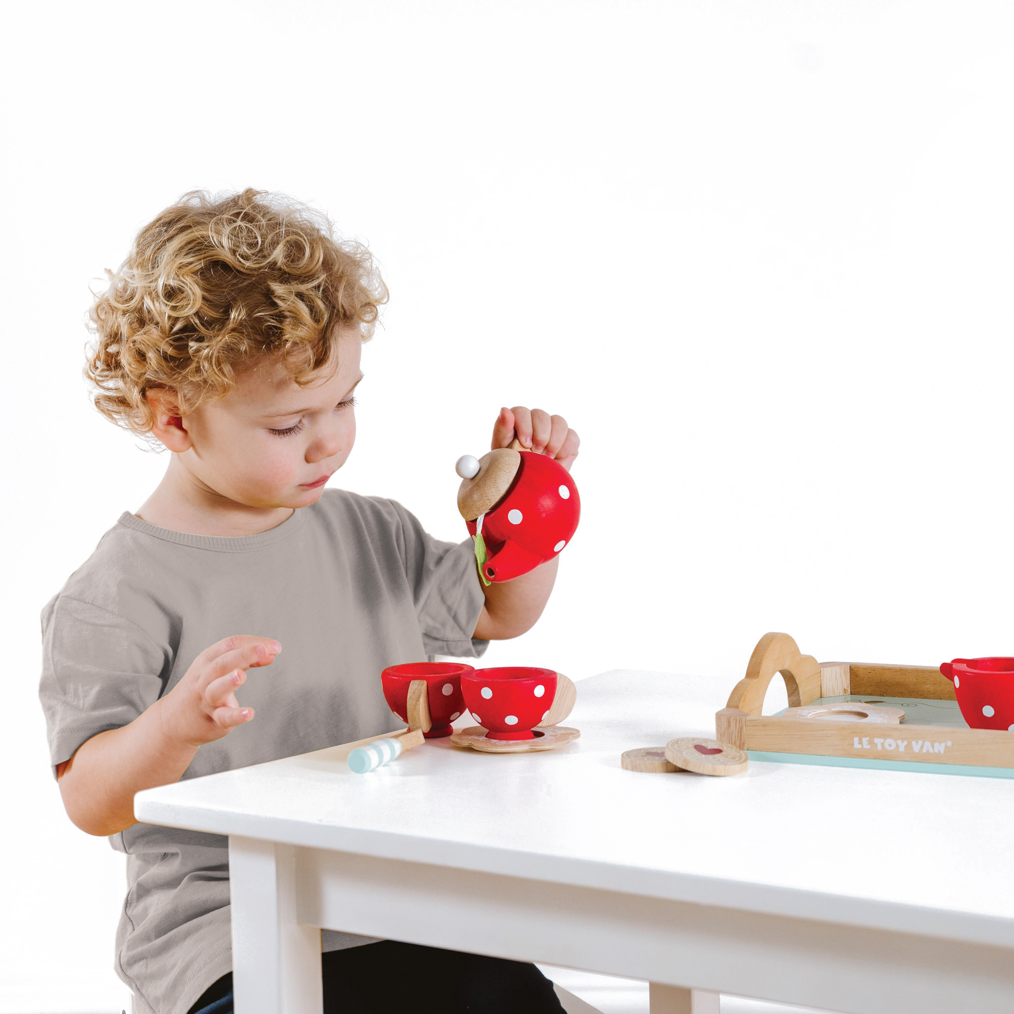 TV276-Tea-Set-2020-Boy-Pouring-Tea-&-Coffee