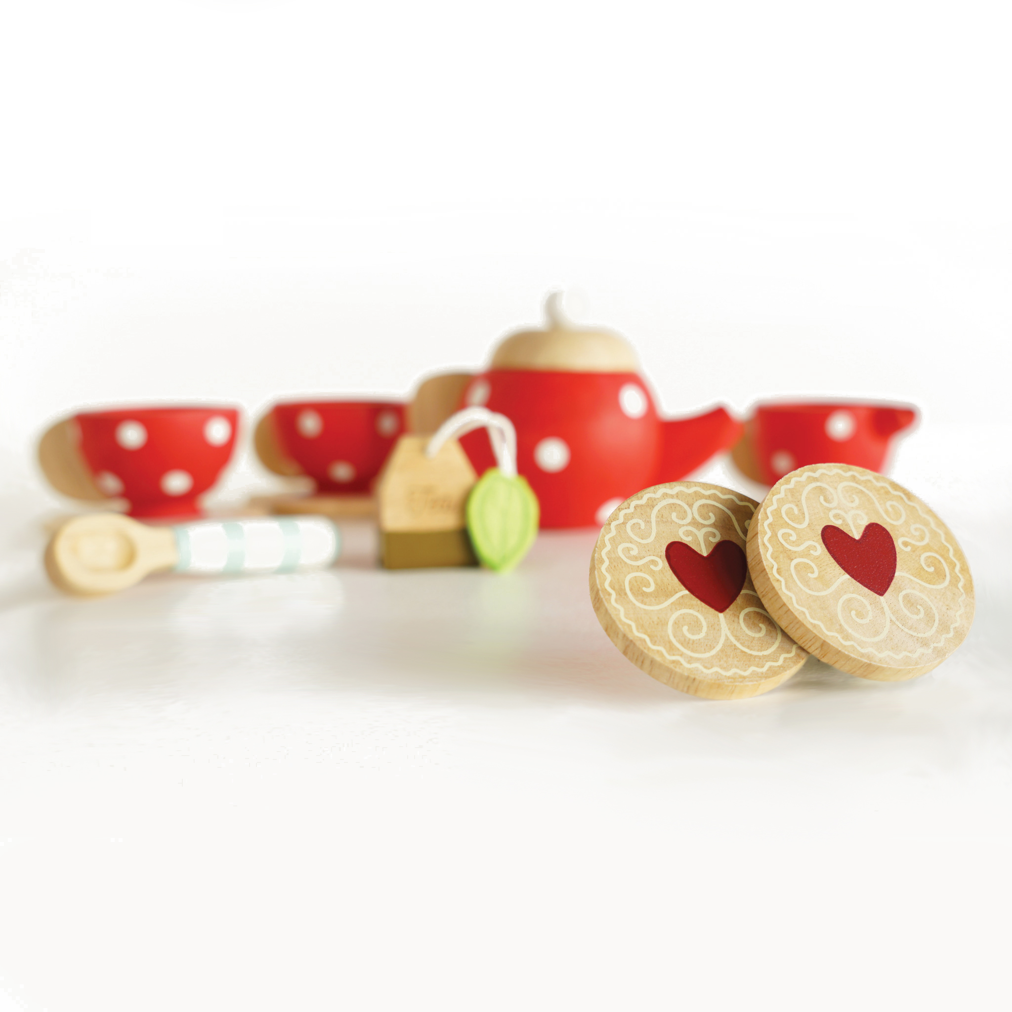 TV276-Tea-Set-2020-Love-Heart-Biscuits