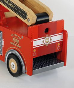 TV427_wooden_fire_engine_2