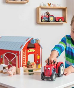 TV468_red_wooden_tractor_3