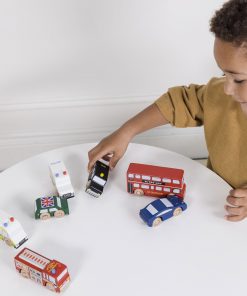 TV267-london-car-set-boy-playing-with-taxi