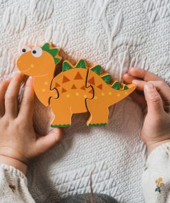 WOODEN PUZZLE - STEGASAURUS_3_LIFESTYLE