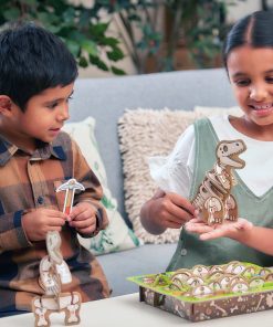 124 Dinosaur Dig Lifestyle 2_WEB