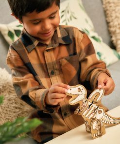 124 Dinosaur Dig Lifestyle 6_WEB